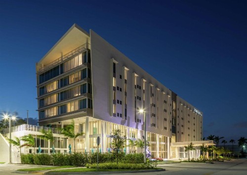 DoubleTree by Hilton Miami Doral - image 29