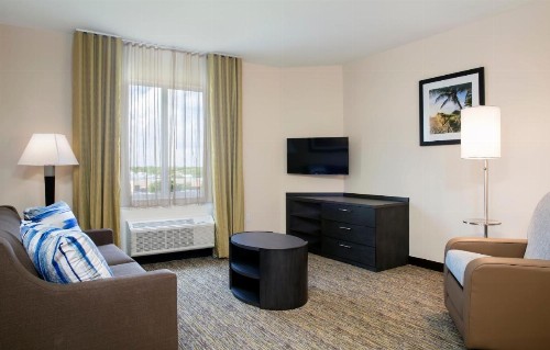 Candlewood Suites - Miami Exec Airport - Kendall an IHG Hotel - image 13