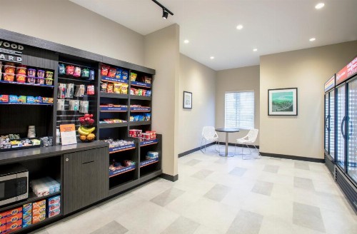 Candlewood Suites - Miami Exec Airport - Kendall an IHG Hotel - image 18