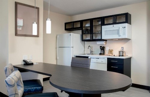 Candlewood Suites - Miami Exec Airport - Kendall an IHG Hotel - image 23