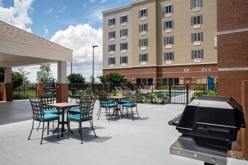 Candlewood Suites - Miami Exec Airport - Kendall an IHG Hotel - image 28