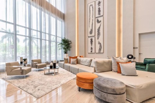 Luxury Apartment in Downtown Doral - image 6