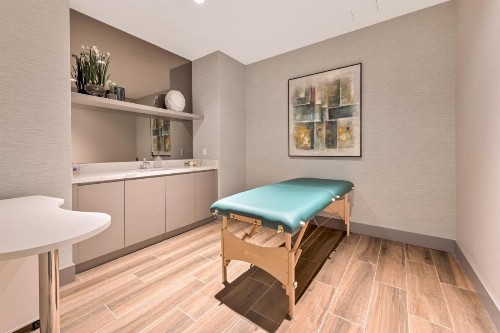 Luxury Apartment in Downtown Doral - image 7