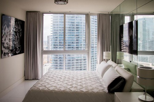 Luxury 5-star Condo @37th floor in Icon Brickell 2b/2b - image 6