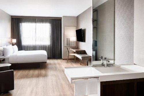 AC Hotel by Marriott Miami Airport West/Doral - image 21