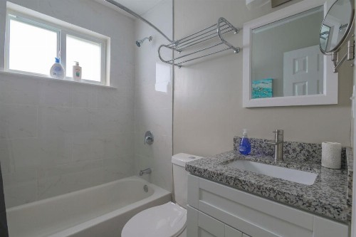 Stylish 2BR Apartment in Midtown-Wynwood - image 7