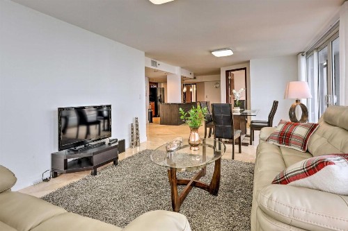 Waterfront High-Rise Condo - Miami Beach 5 Mi - image 6