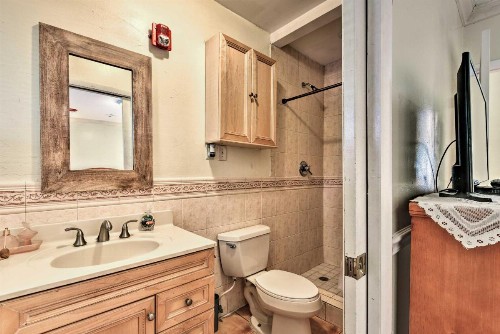 Quaint Central Miami Bungalow 10 Mi to Mid-Beach! - image 12