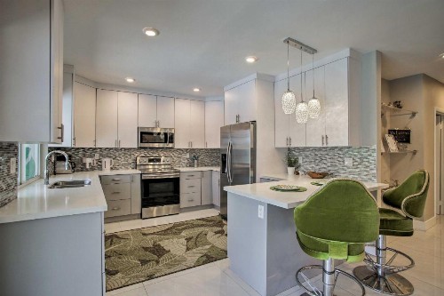 North Miami Home w/ Screened-in Patio + Pool!