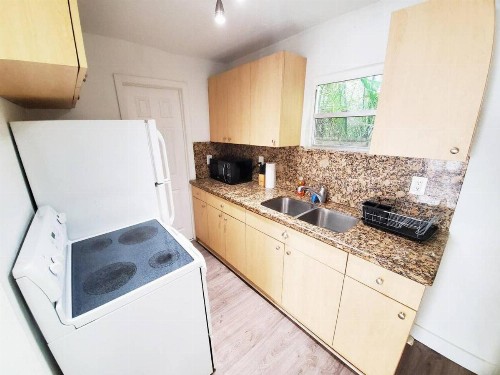 Private 2BR Apartment nr Wynwood Midtown and the Design District - image 7