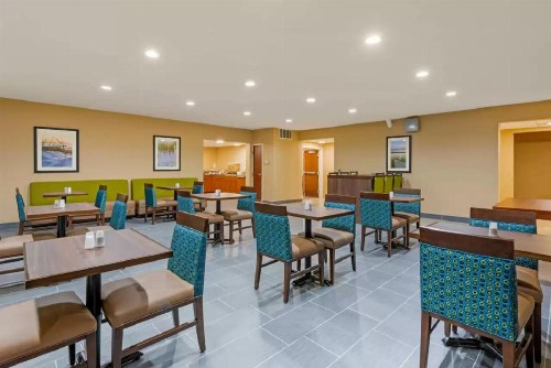 Comfort Inn & Suites Michigan City - image 20