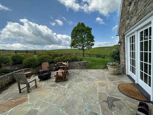 Goodstone Inn & Restaurant - image 20
