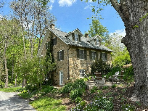 Goodstone Inn & Restaurant - image 40