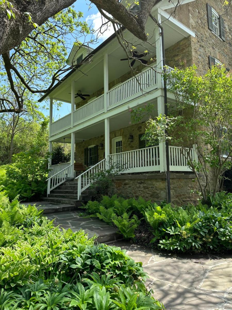 Goodstone Inn & Restaurant - image 7