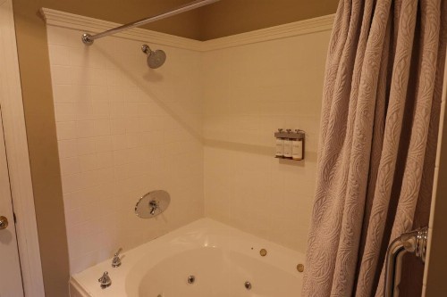 Swift House Inn - image 18