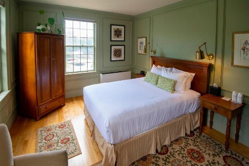 Swift House Inn - image 25