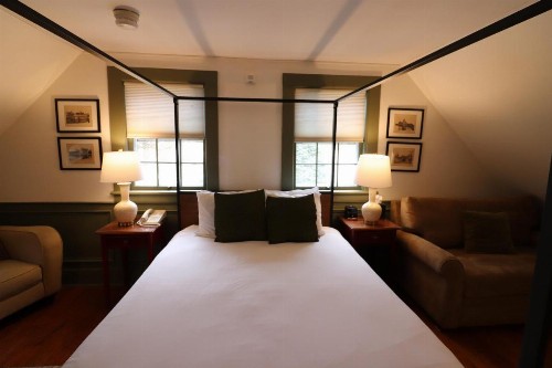 Swift House Inn - image 29