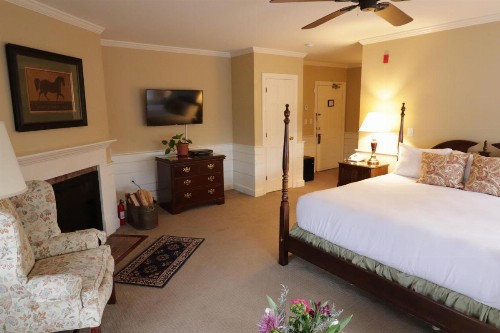 Swift House Inn - image 30