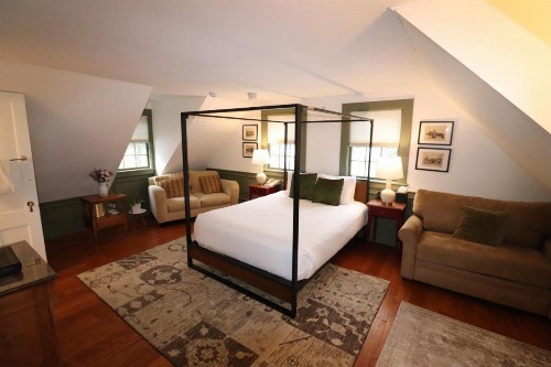 Swift House Inn - image 47