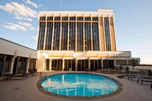 DoubleTree by Hilton Midland Plaza - image 1