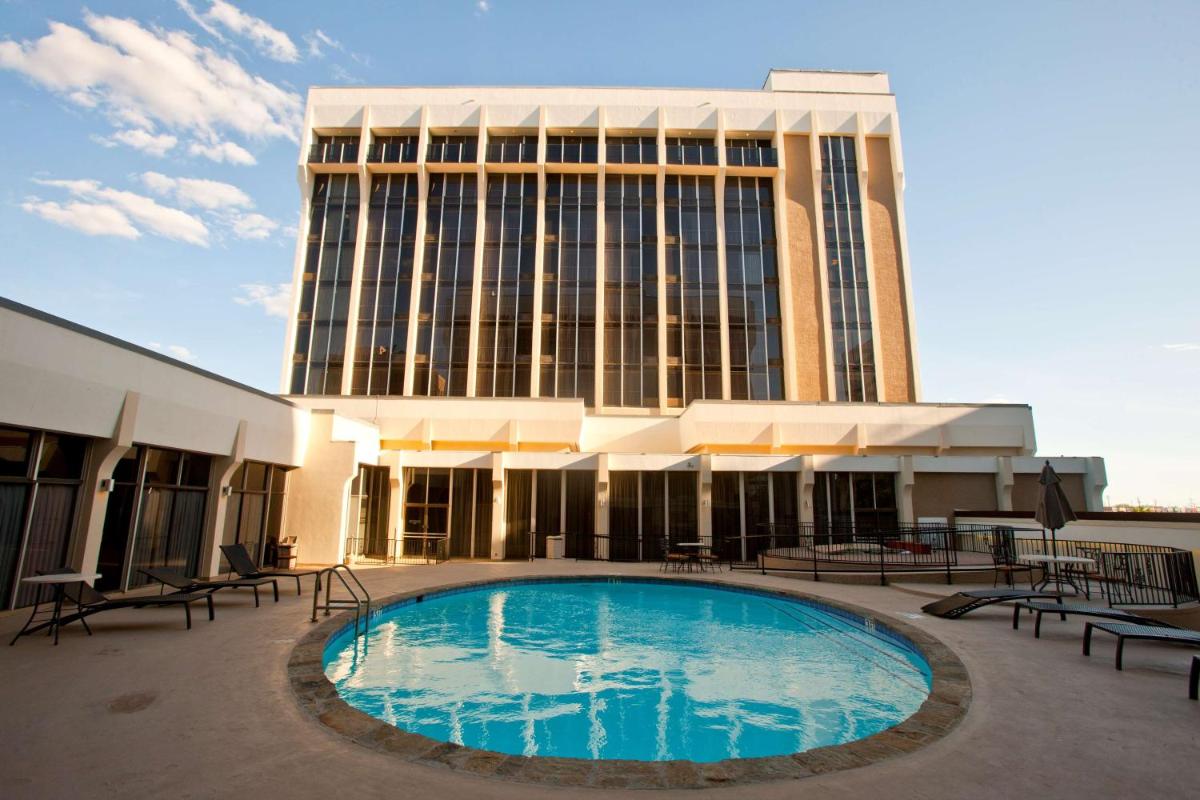 DoubleTree by Hilton Midland Plaza - main image