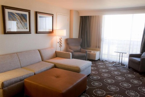 DoubleTree by Hilton Midland Plaza - image 11