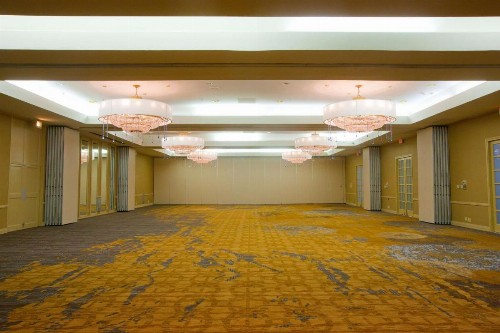 DoubleTree by Hilton Midland Plaza - image 25