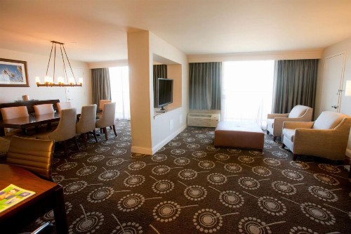 DoubleTree by Hilton Midland Plaza - image 29