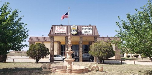 West Texas Inn & Suites Midland - image 1