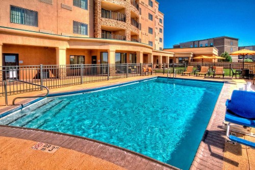 Courtyard by Marriott Midland - image 22