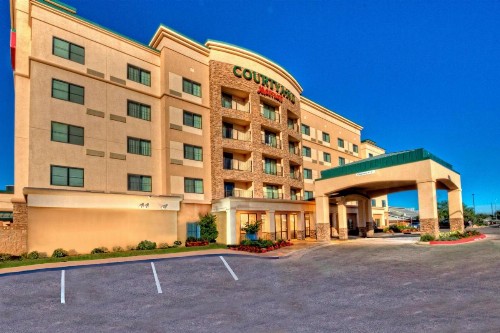 Courtyard by Marriott Midland - image 3