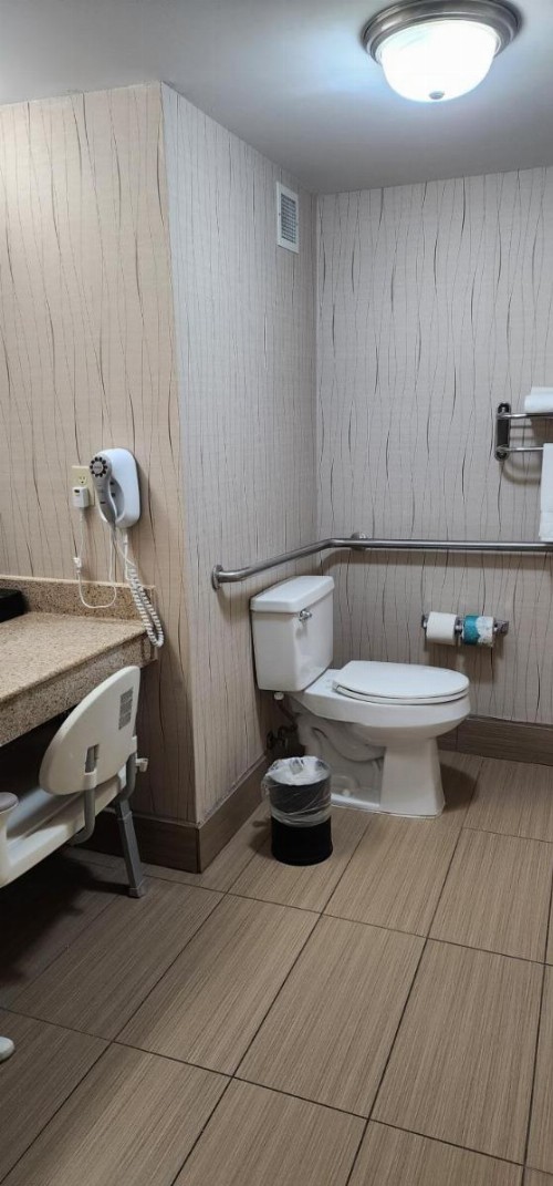Hampton Inn Midland - image 28