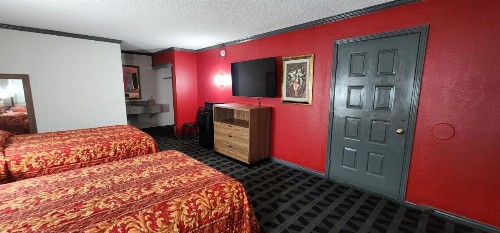 Victorian Inn Midland - image 10