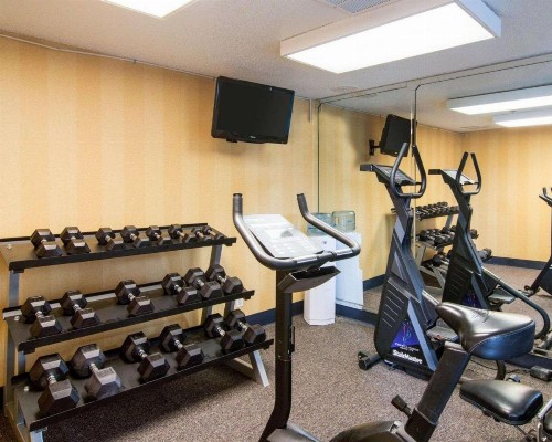 Quality Inn Midland - image 11