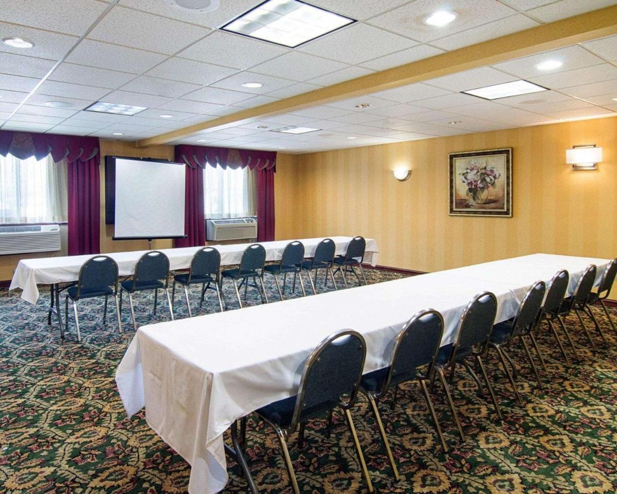 Quality Inn Midland - image 2