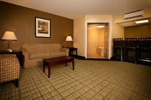 Grand Texan Hotel and Convention Center - image 27