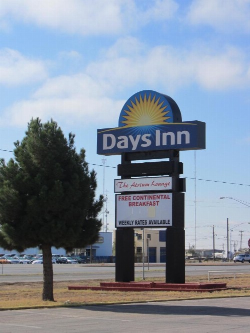 Days Inn by Wyndham Midland - image 24