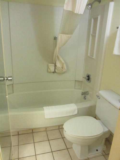 Days Inn by Wyndham Midland - image 28