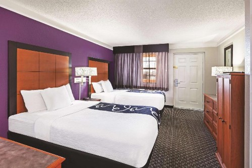 La Quinta Inn by Wyndham Midland - image 27