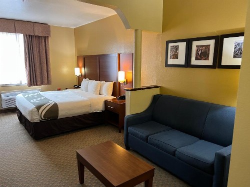 Quality Suites Midland - image 39
