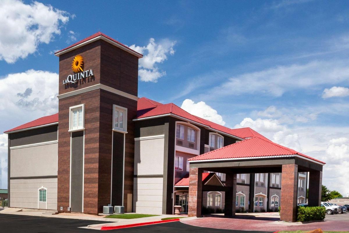 La Quinta by Wyndham Midland North - main image