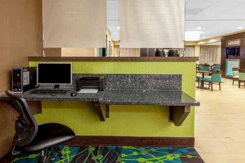 La Quinta by Wyndham Midland North - image 21