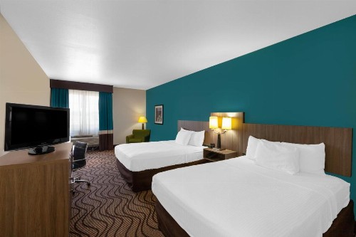 La Quinta by Wyndham Midland North - image 28