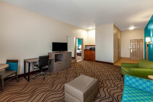La Quinta by Wyndham Midland North - image 29