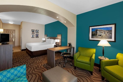 La Quinta by Wyndham Midland North - image 30