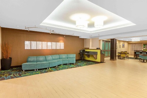 La Quinta by Wyndham Midland North - image 40