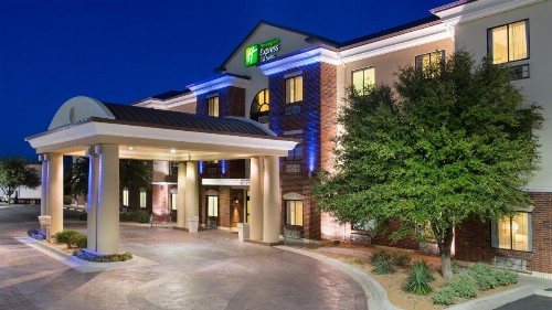 Holiday Inn Express & Suites Midland Loop 250 an IHG Hotel - image 1