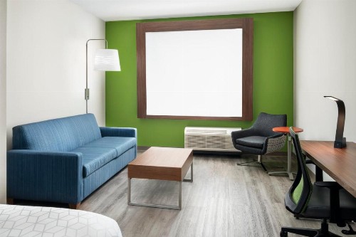 Holiday Inn Express & Suites Midland Loop 250 an IHG Hotel - image 24