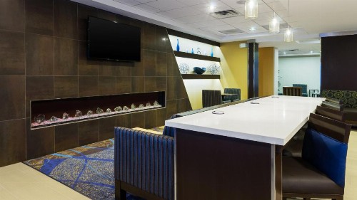 Holiday Inn Express & Suites Midland Loop 250 an IHG Hotel - image 30