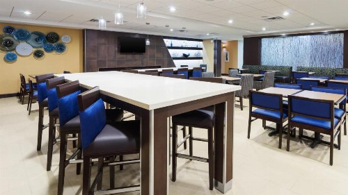 Holiday Inn Express & Suites Midland Loop 250 an IHG Hotel - image 37